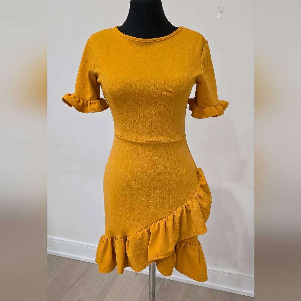 Boohoo Mustard Yellow Ruffled Bodycon Mini Dress US 4